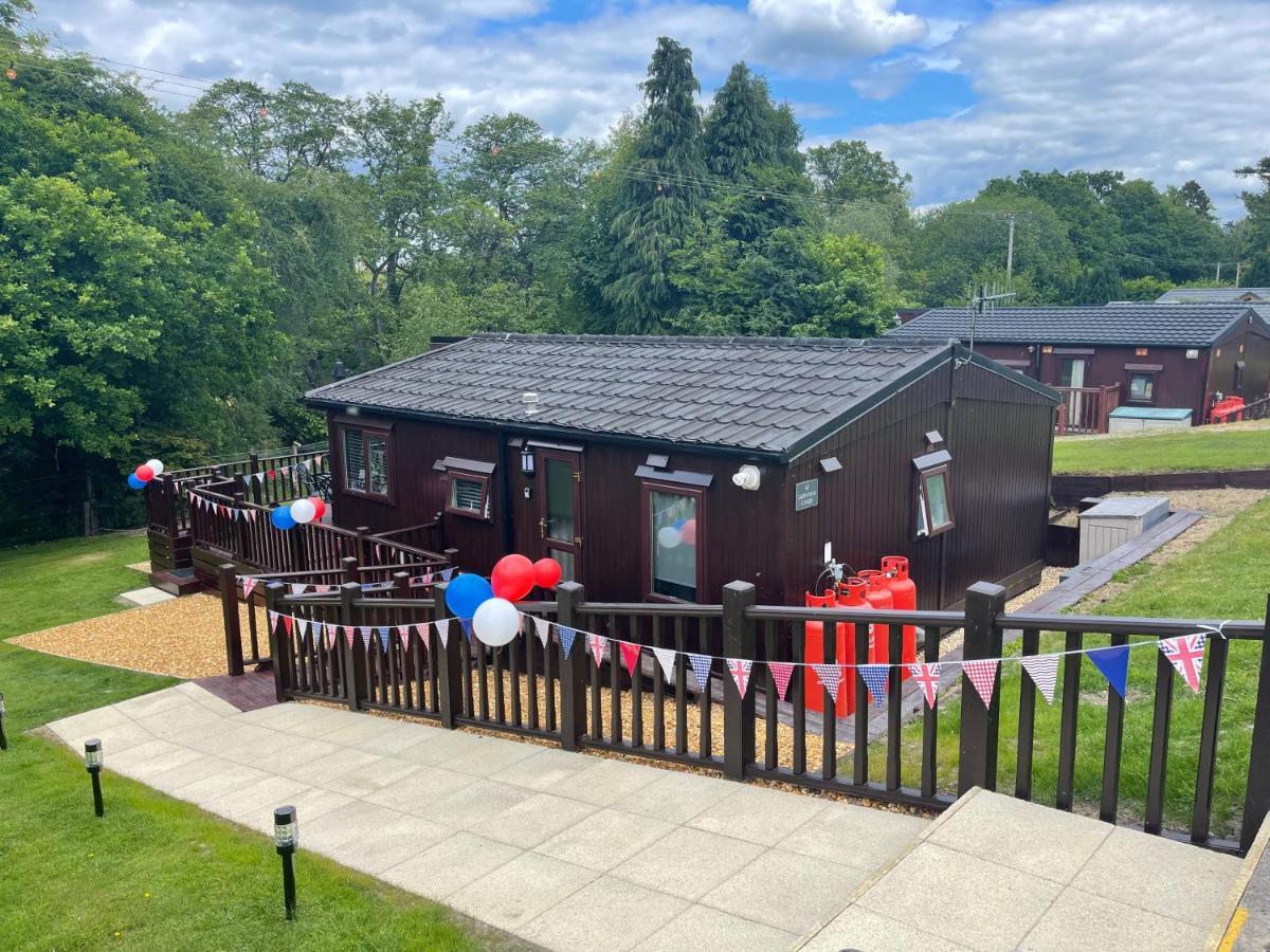 Lakeview Lodge, Builth Wells No Tradesmen Allowed المظهر الخارجي الصورة